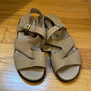 Easy spirit sandals